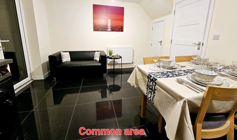 Room Donns Close in Bristol