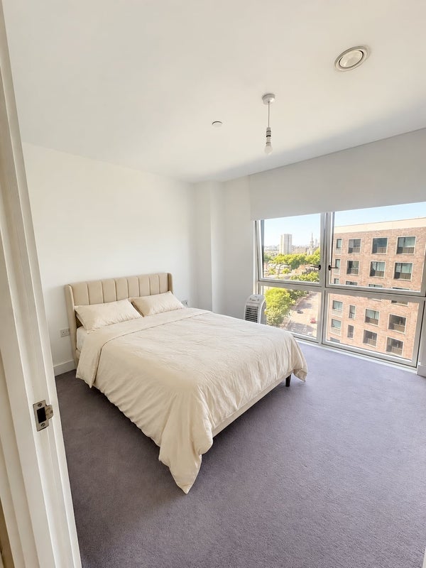 Room Arniston Way in Greater London