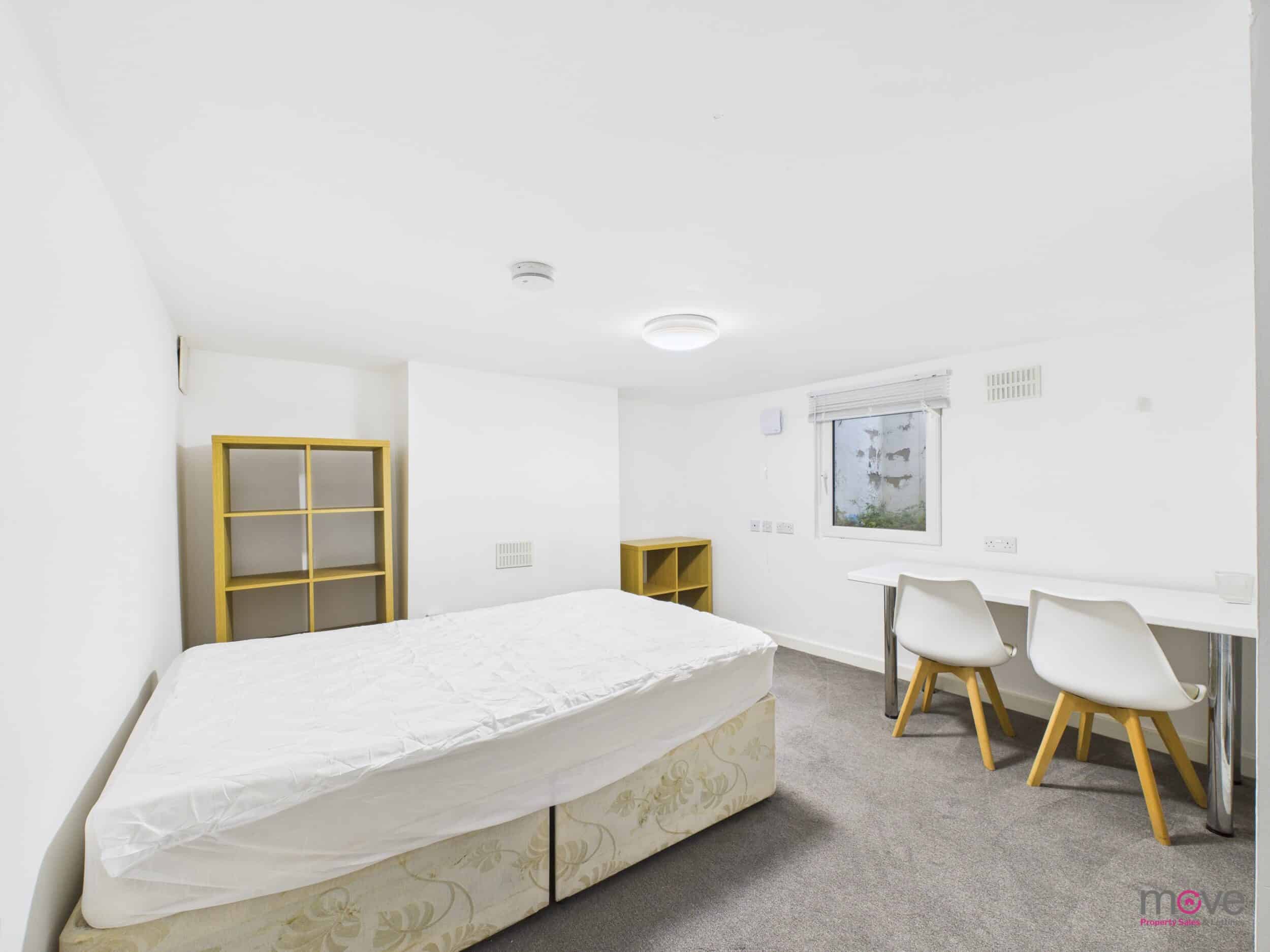 Room Marle Hill Parade in Cheltenham
