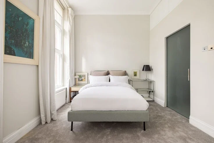 Flat Harrington Gardens in Greater London