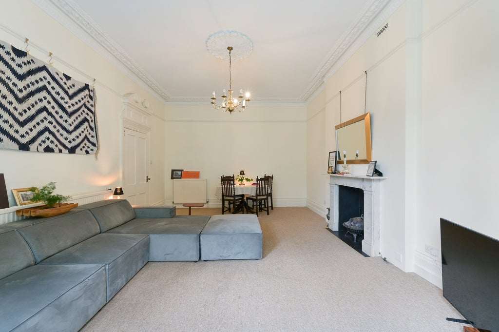 Flat Elsham Road in Greater London