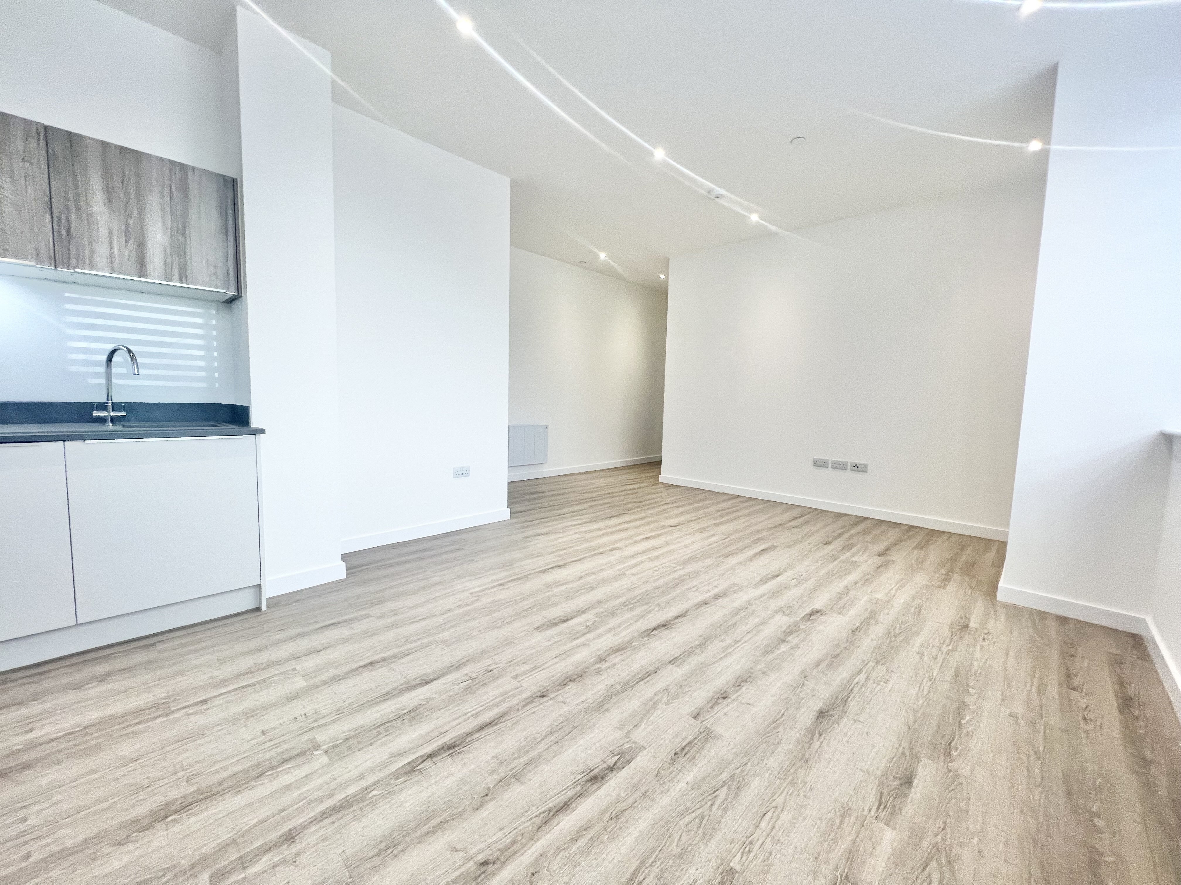 Flat Alençon Link in Basingstoke and Deane