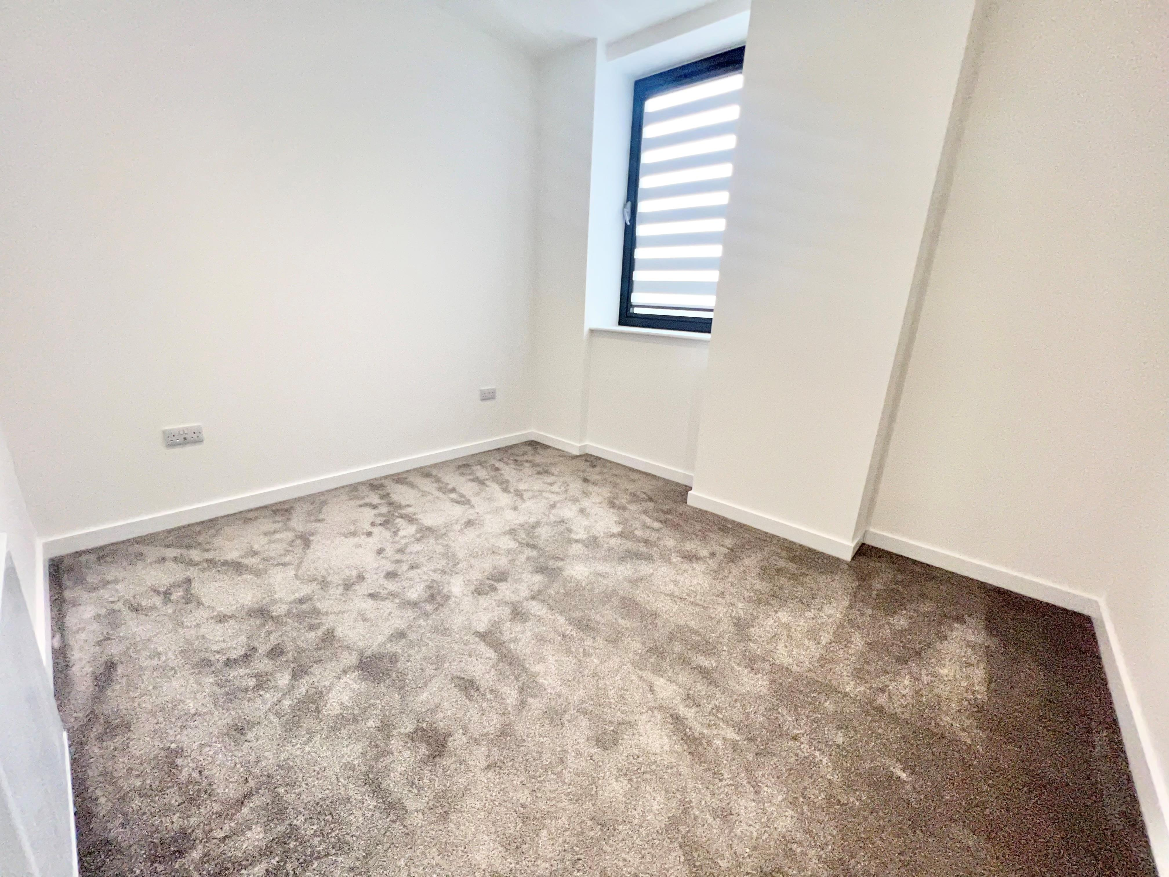 Flat Alençon Link in Basingstoke and Deane
