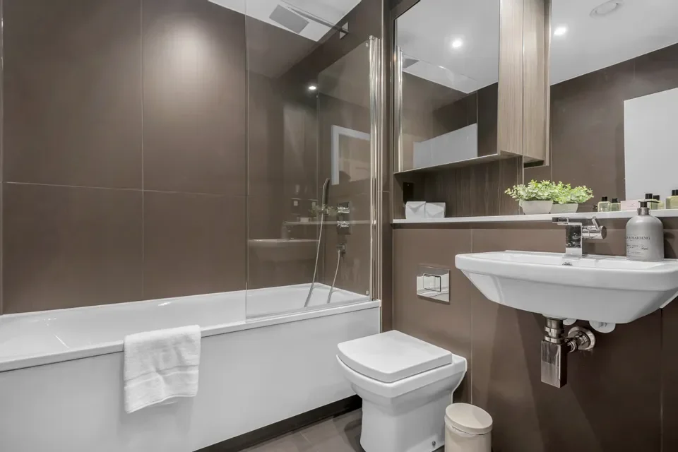 Flat Balfour Road in Greater London