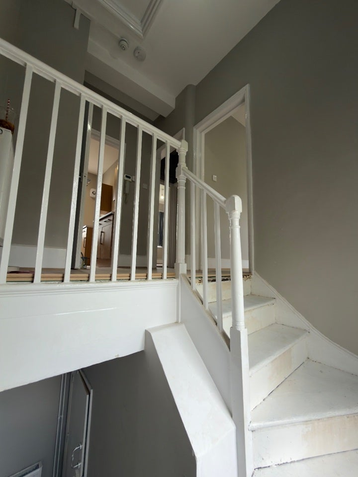 Flat Victorian Grove in Greater London