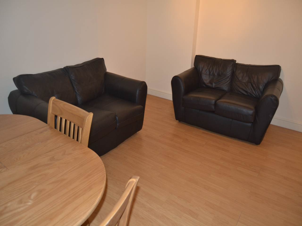 Flat Crwys Road in Cardiff
