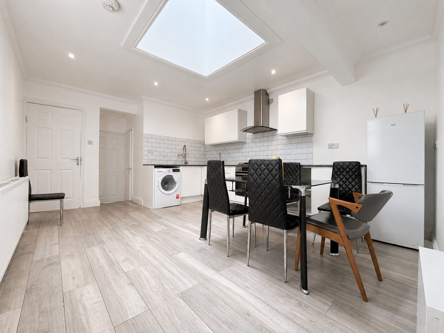 Flat Desborough Avenue in High Wycombe