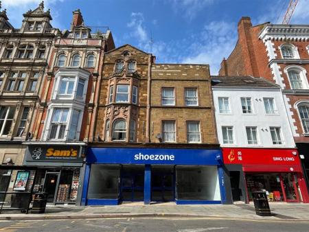 Flat College Street in Northampton