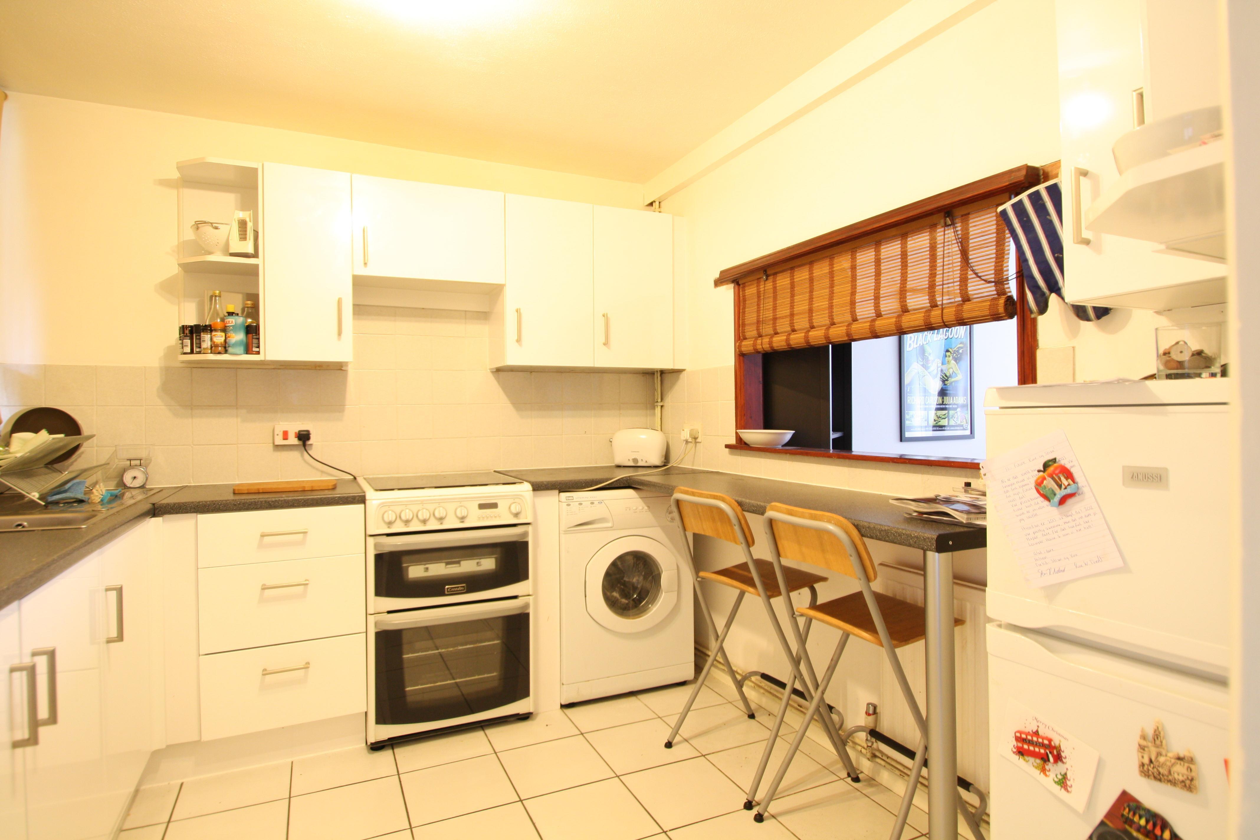 Flat Waterman Street in Greater London