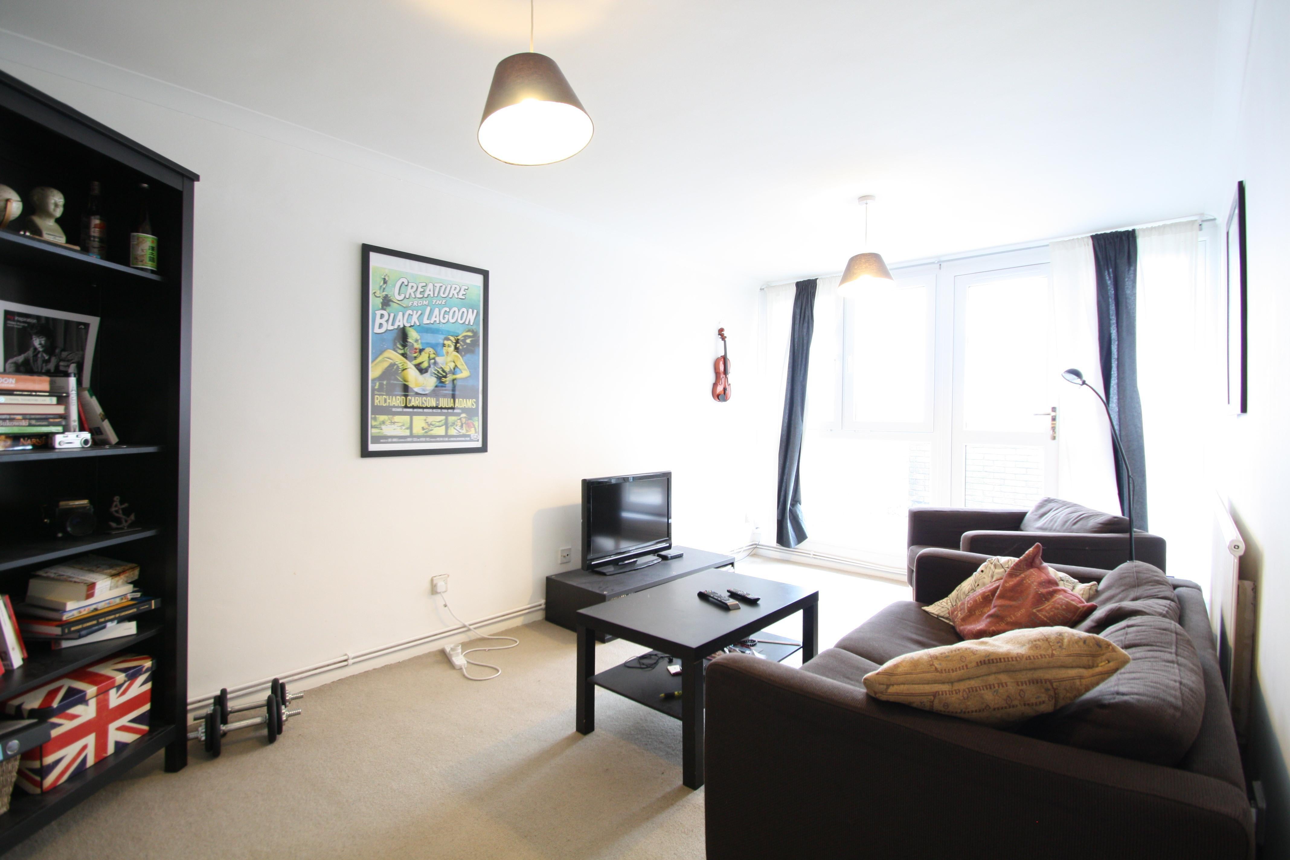 Flat Waterman Street in Greater London