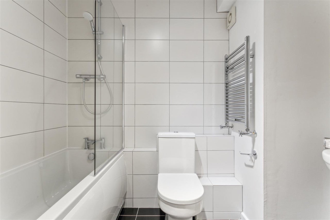 Flat Clapham Common South Side in Greater London