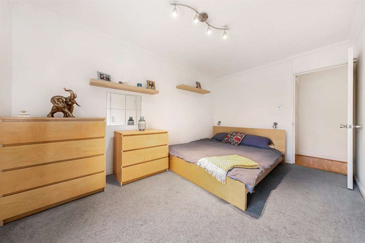 Flat Clapham Common South Side in Greater London