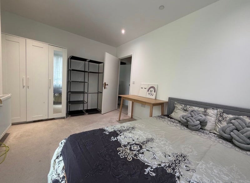 Flat Peto Mews in Greater London