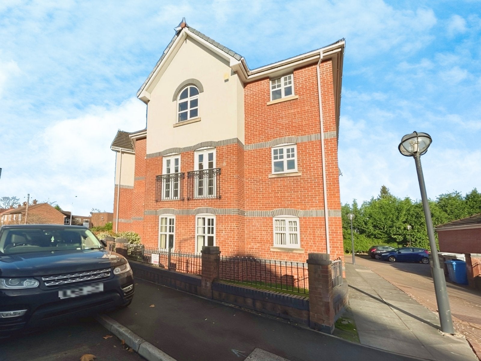 Flat Printers Close in Cheadle