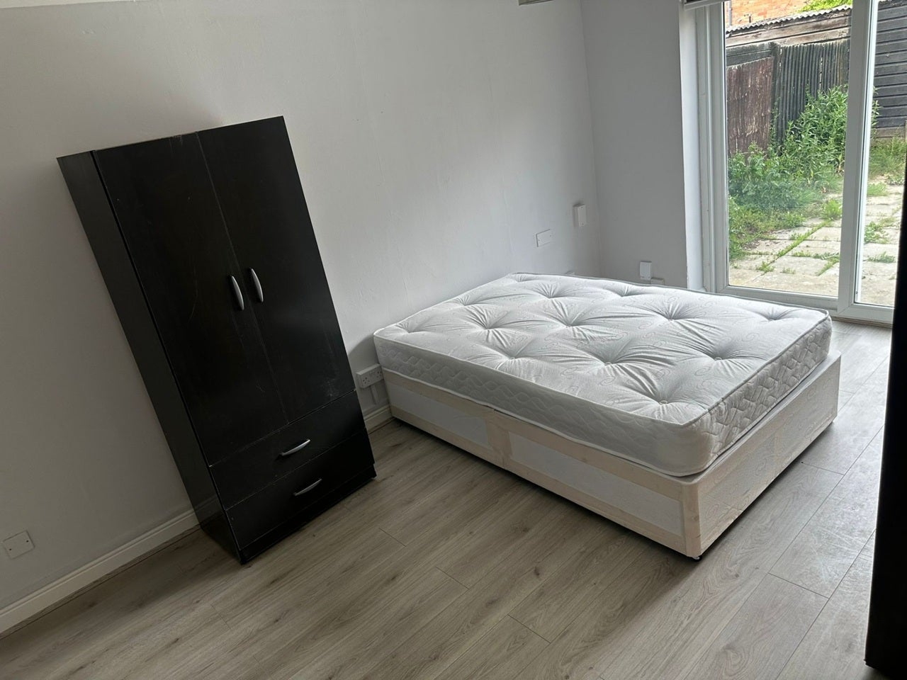 Room Elizabeth Way in Basildon