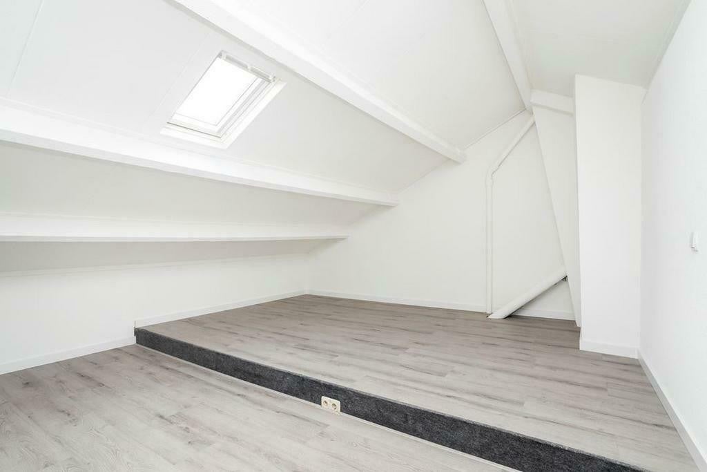 Appartement Ganzerikplein in Rotterdam