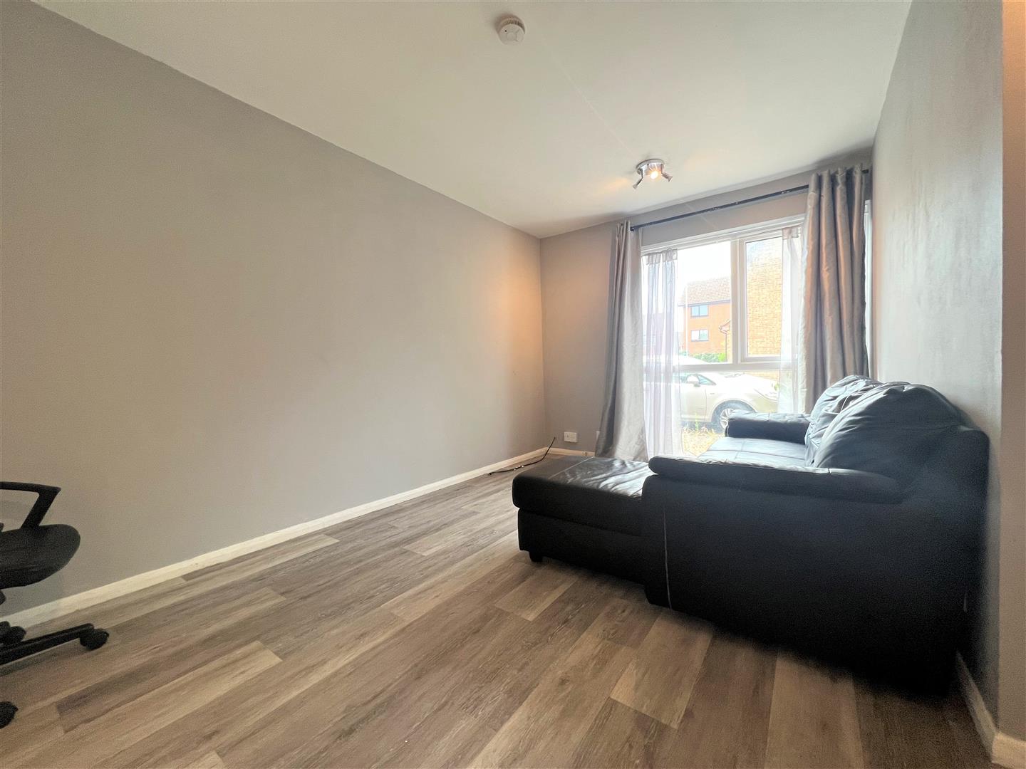 Flat Ryeland Close in Greater London