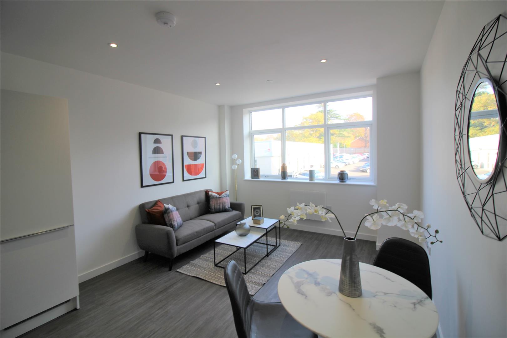 Flat Knoll Road in Surrey Heath