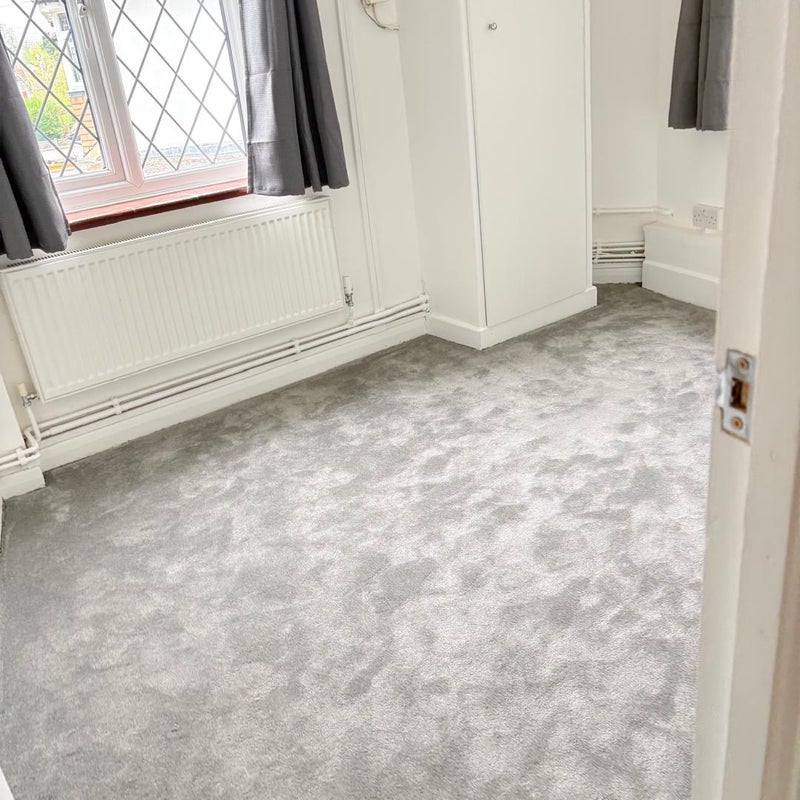 Room Coulsdon Road in Greater London