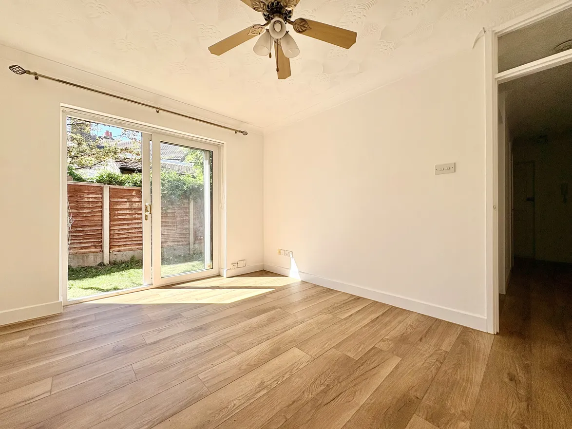 Flat Barnwell Place in Gillingham