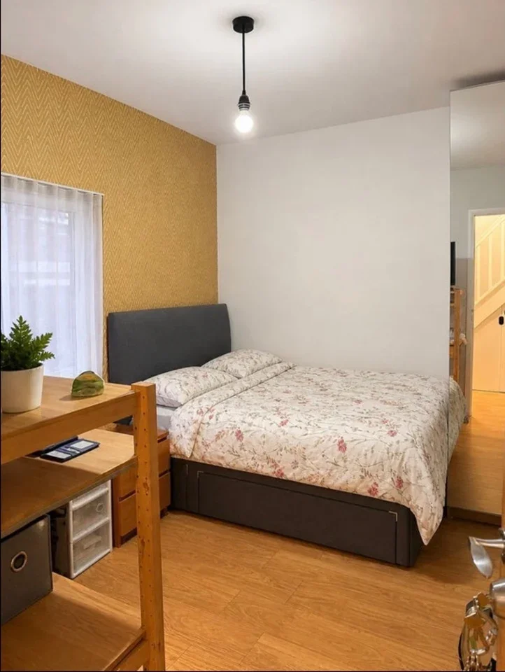 Room Heathway in Greater London