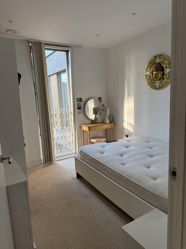 Room St. Pancras Way in Greater London