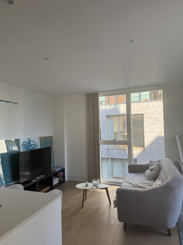 Room St. Pancras Way in Greater London