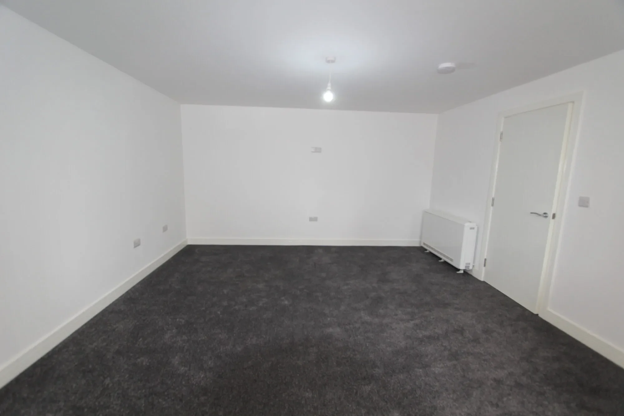 Flat Chaucer Close in Sheffield