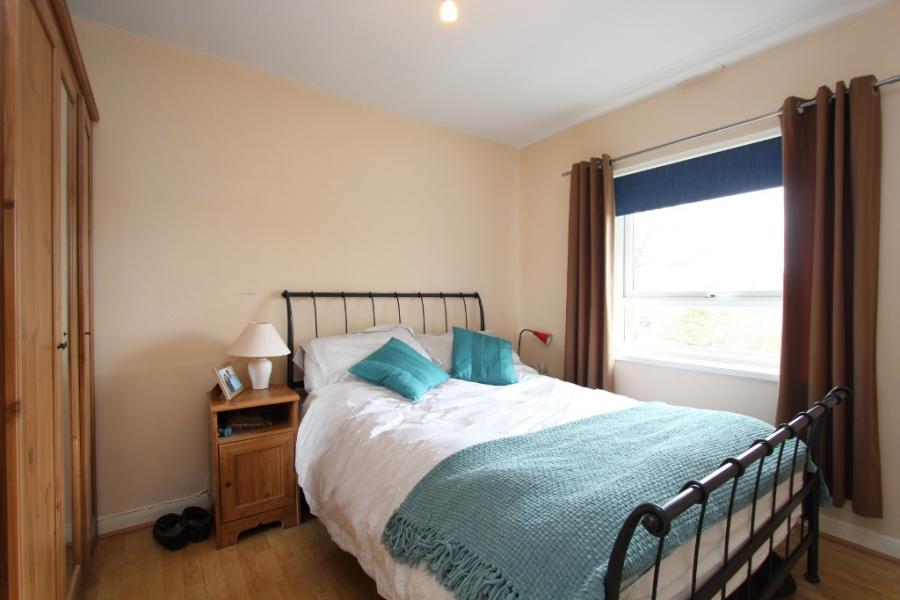 Flat Southcote Road in Reading