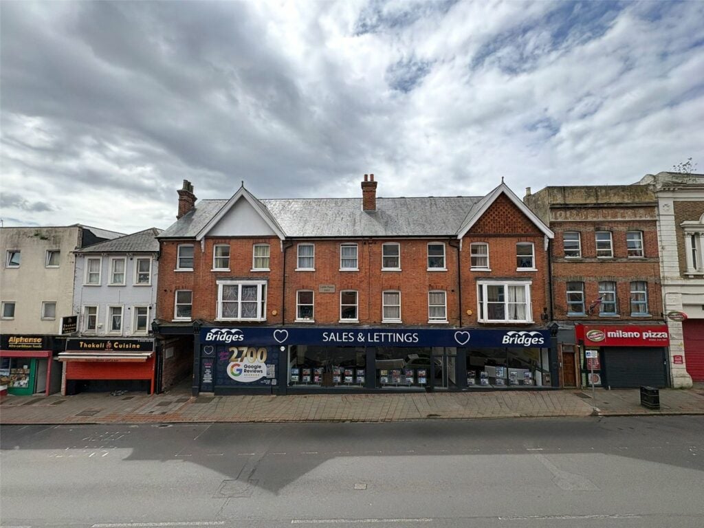 Flat Wellington Street in Rushmoor