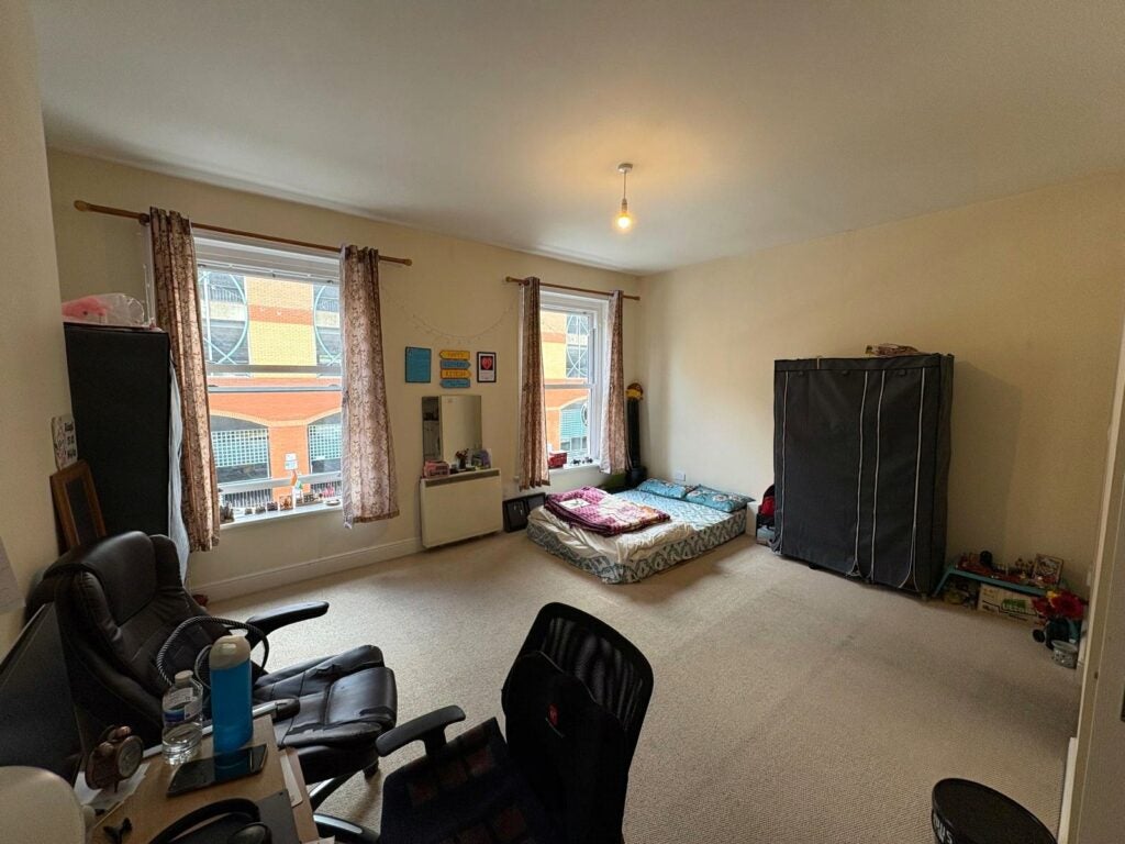 Flat Wellington Street in Rushmoor