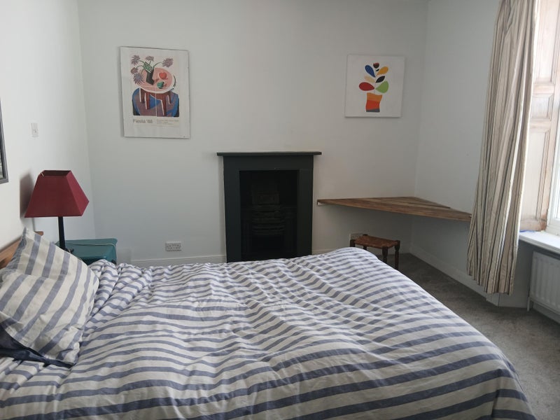 Room Upper Cheltenham Place in Bristol