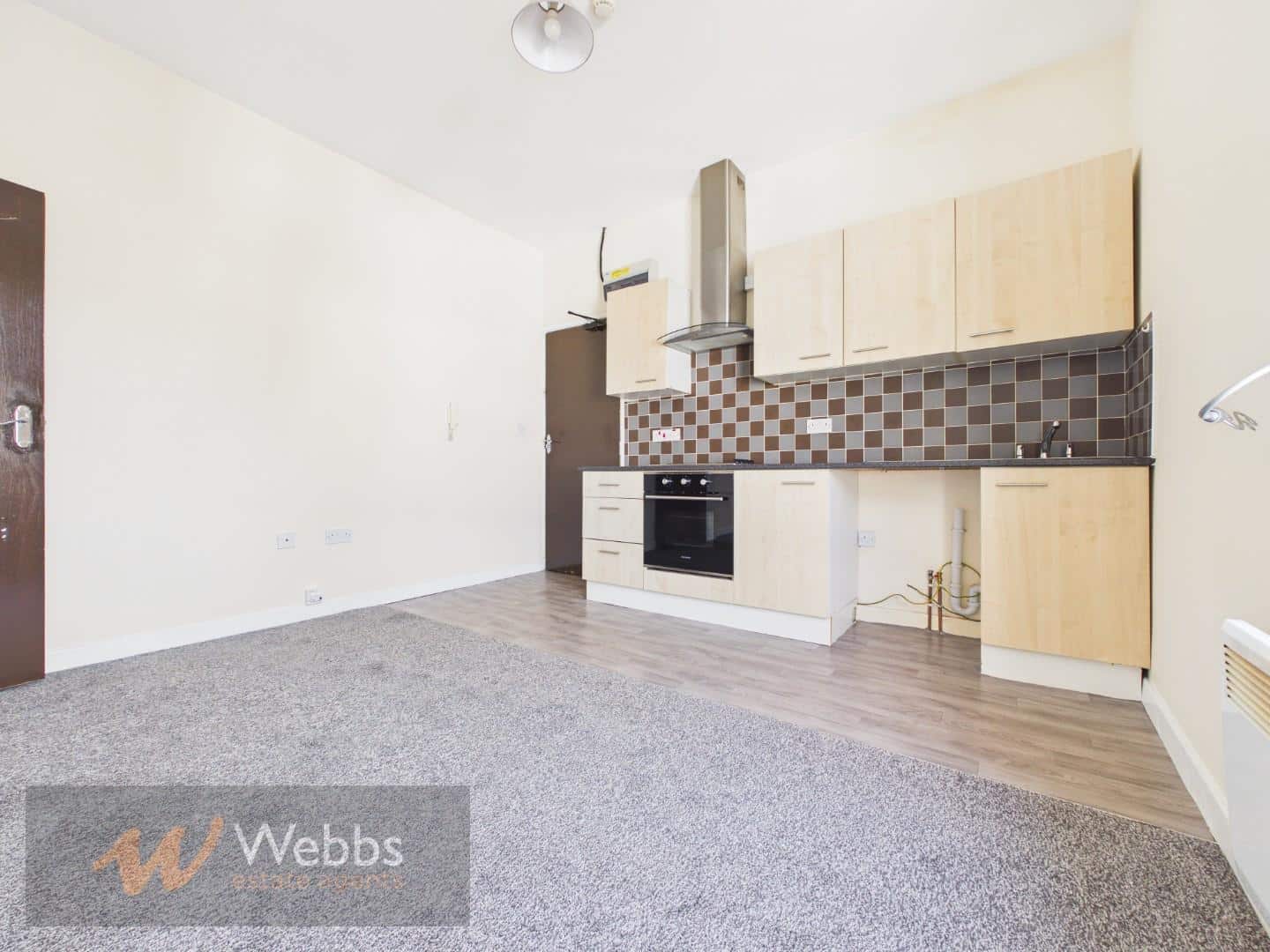 Flat Bradford Place in Walsall