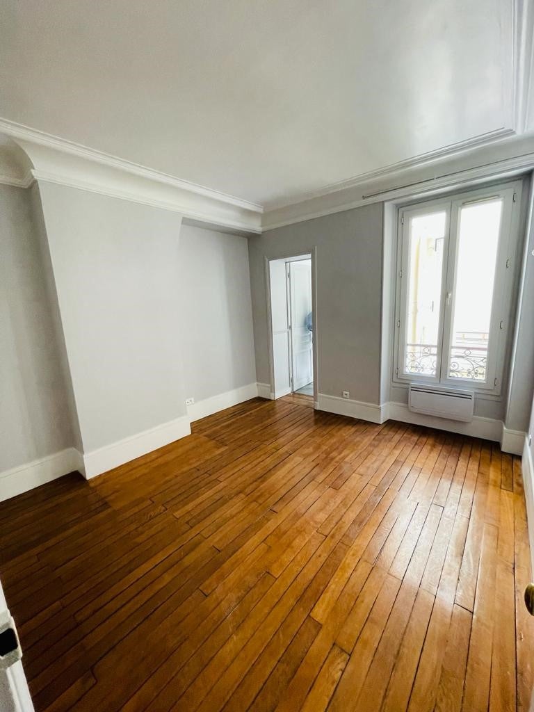 Flat Rue du Commerce in Paris
