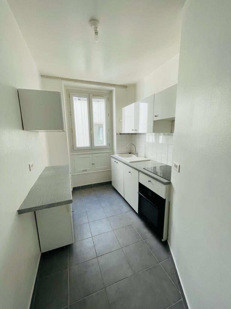 Flat Rue du Commerce in Paris
