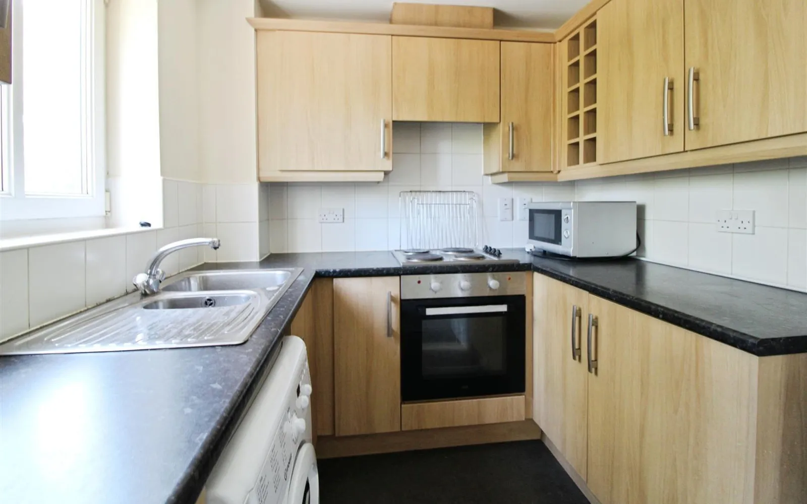 Flat Pepper Box Court in Rugby
