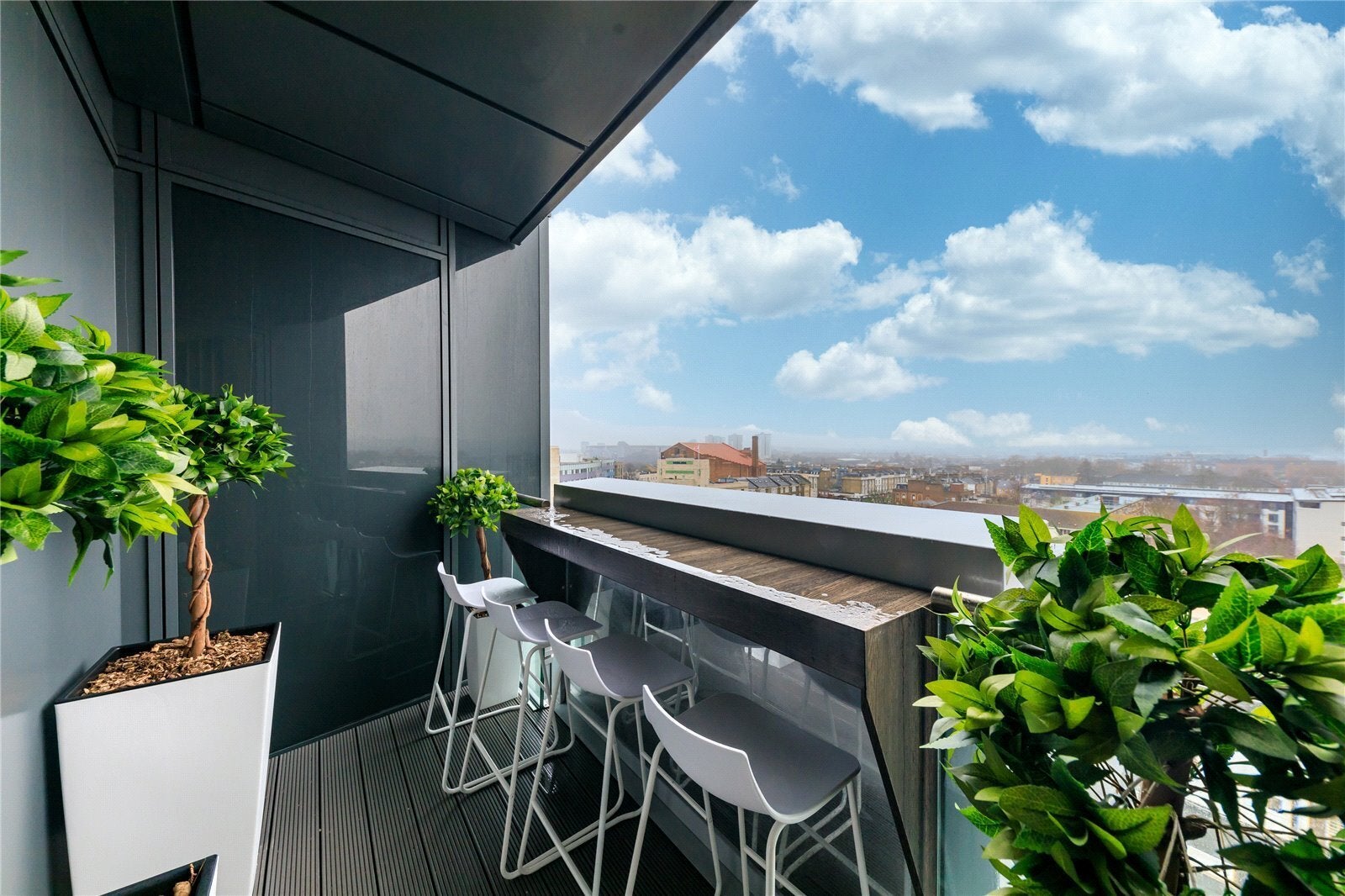 Flat City North Place in Greater London