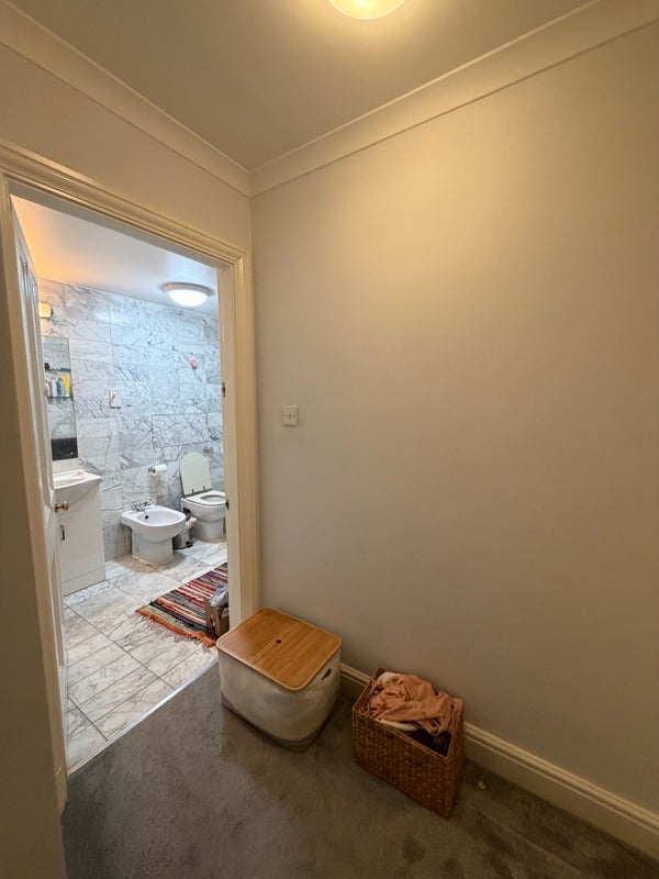 Room Porchester Walk in City of Westminster