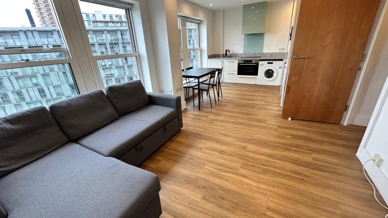 Flat Duke of Wellington Avenue in Greater London