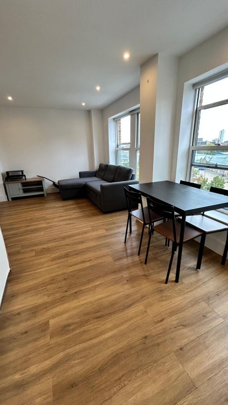 Flat Duke of Wellington Avenue in Greater London