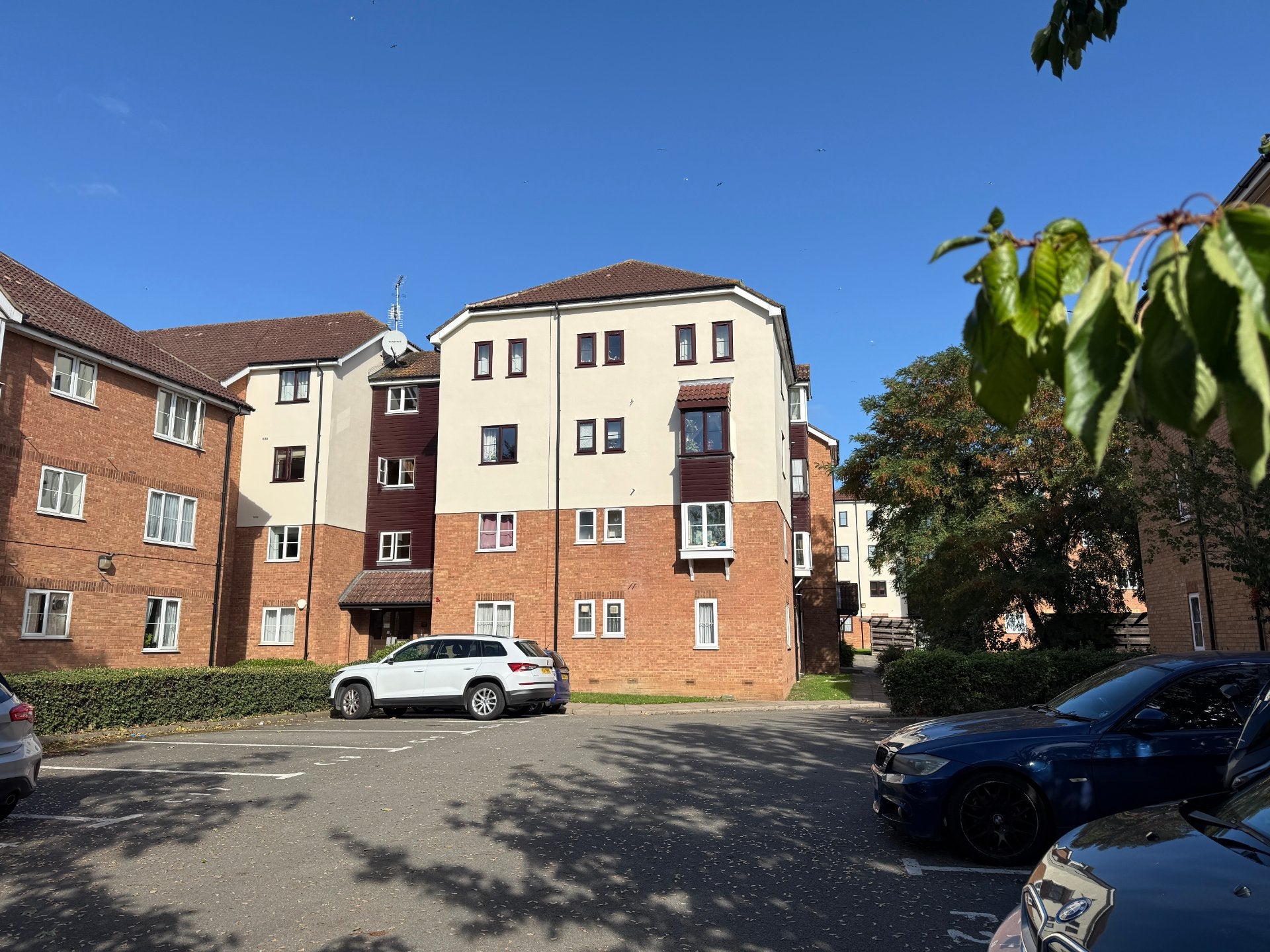 Flat Elmore Close in Greater London
