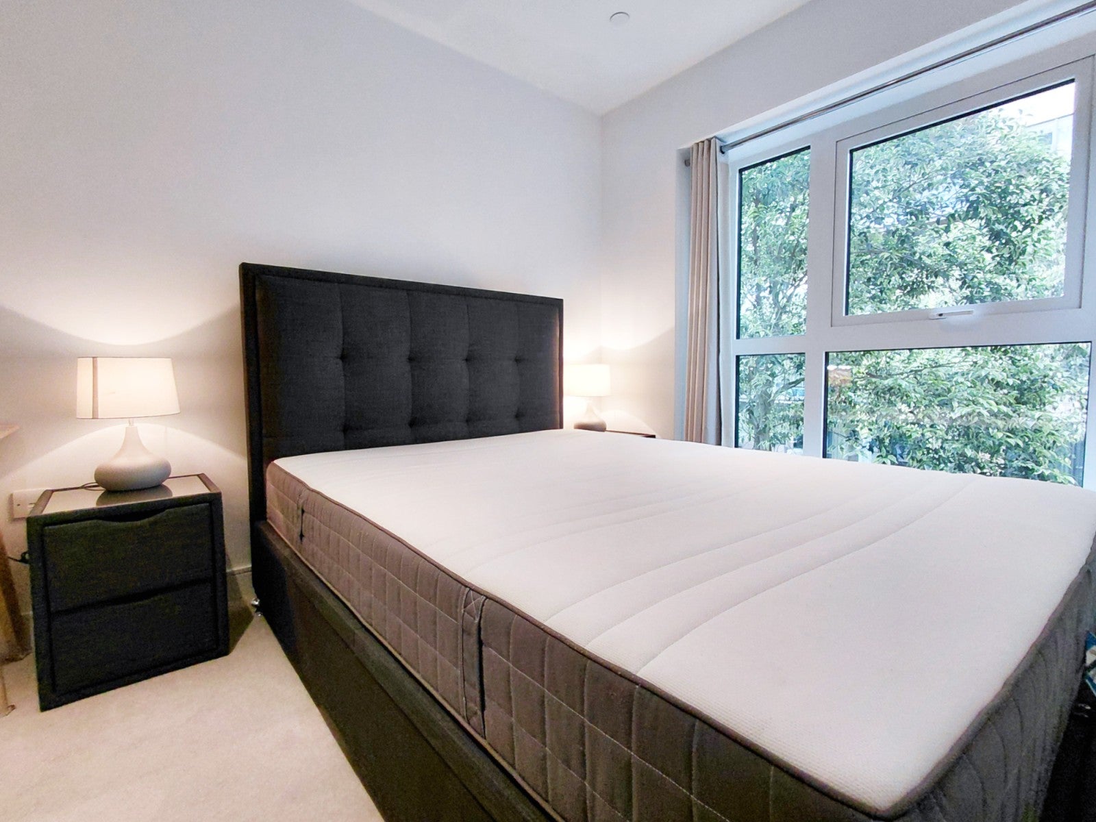 Flat Longfield Avenue in Greater London