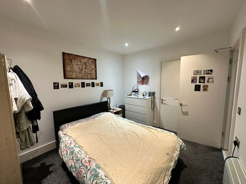 Room Whitworth Street West in Manchester