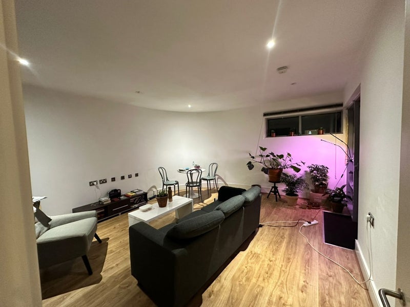 Room Whitworth Street West in Manchester