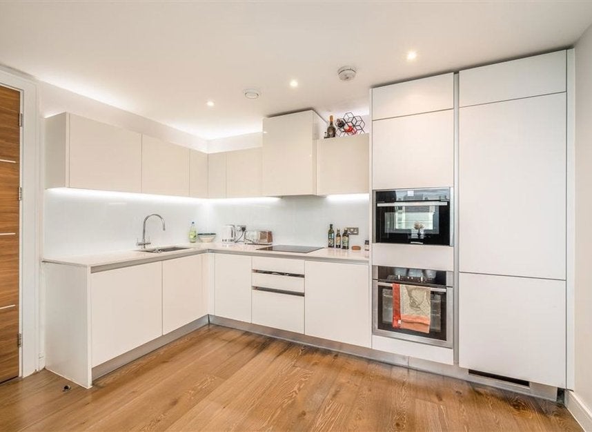House Saundby Lane in Greater London