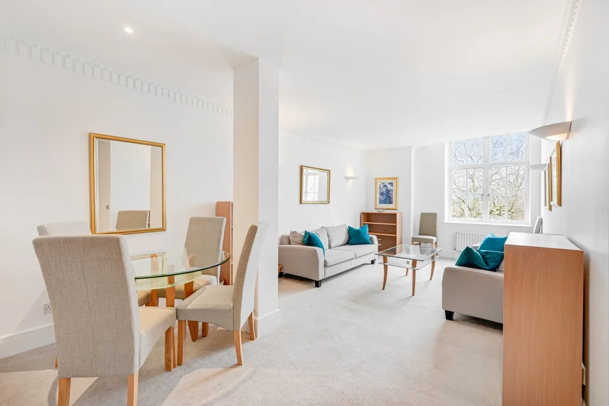 Flat Russell Square in Greater London