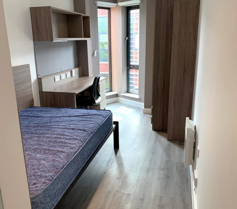 Room Howard Gardens in Cardiff