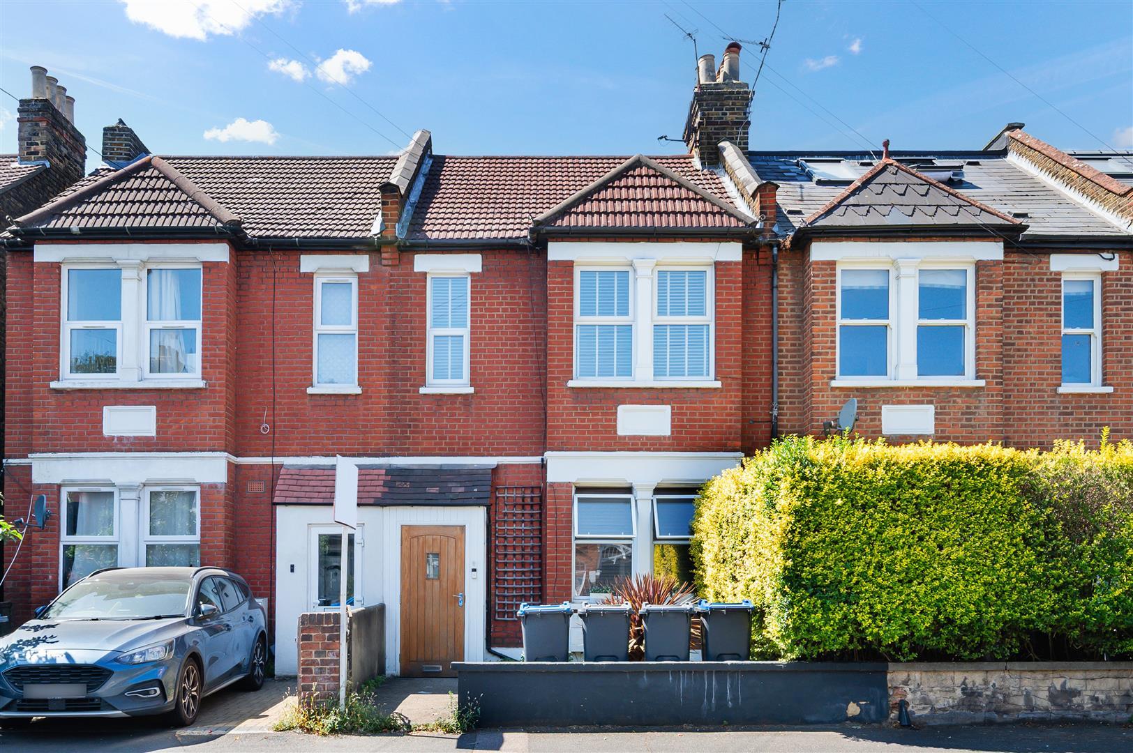 Flat Kingston Road in Greater London