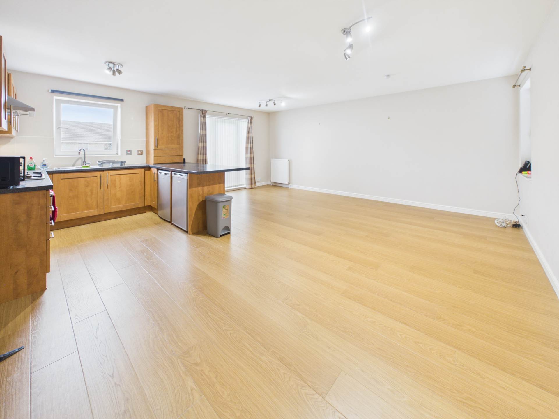 Flat Netherton Gardens in Glasgow