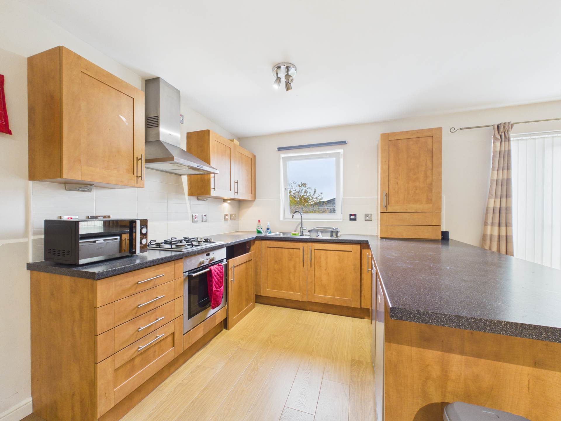Flat Netherton Gardens in Glasgow